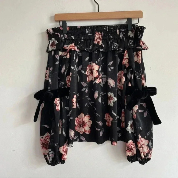 MISA Los Angeles Belva Blouse Off the Shoulder Black Velvet Bow Floral Satin - Picture 6 of 15